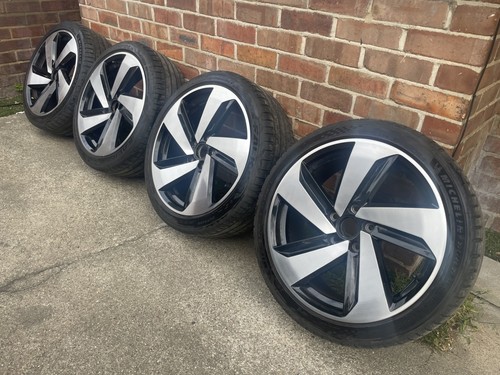 Genuine golf gti - vw,