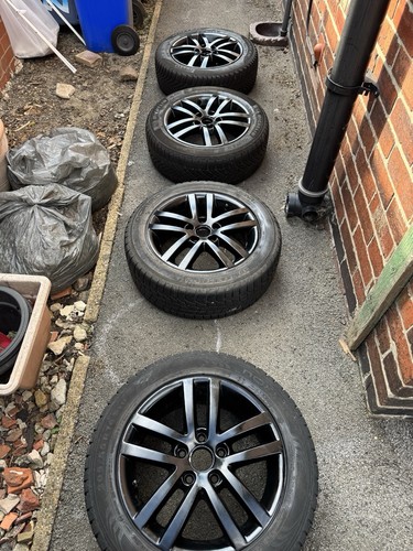 Golf wheels - vw,